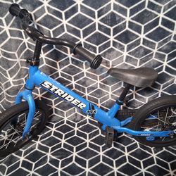Kids strider 14x blue bike with pedals
