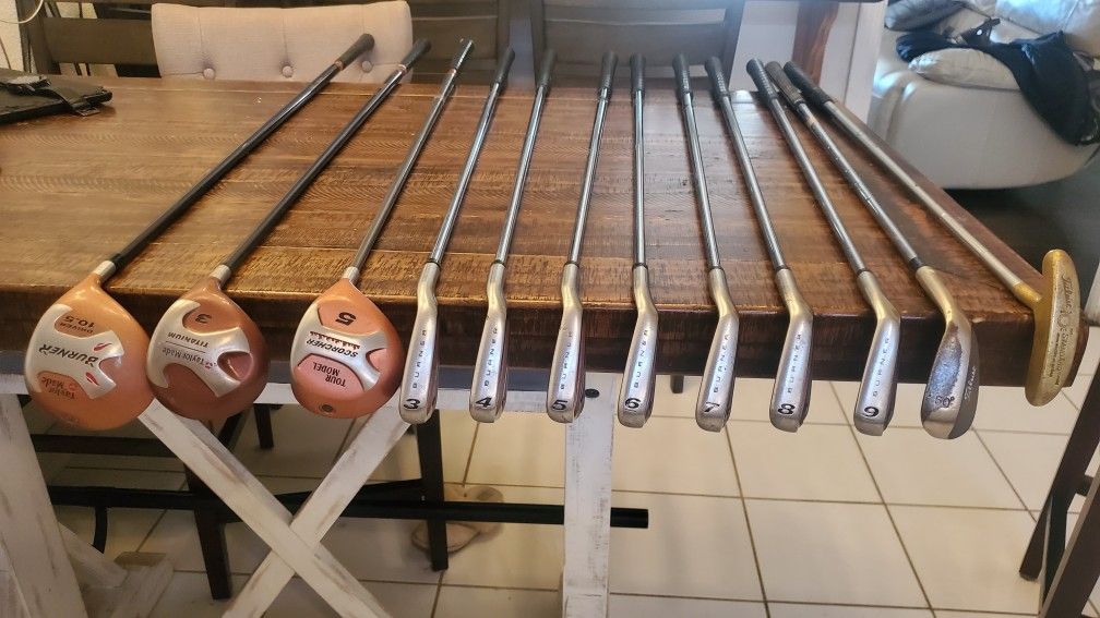 TaylorMade Golf Set (RH),$280