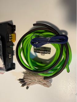 Boss 1100 amp and wiring kit