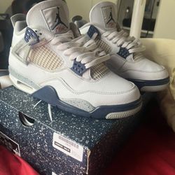Air Jordan 4 Retro White Midnight Navy