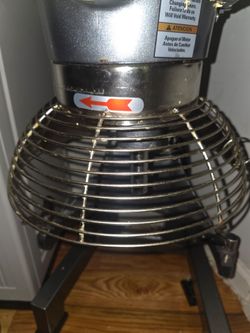 20 Qt. Commercial Planetary Stand Mixer – 120V, 1½ HP