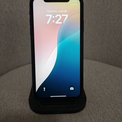 iPhone11 black 64G unlocked for any carrier perfect condition