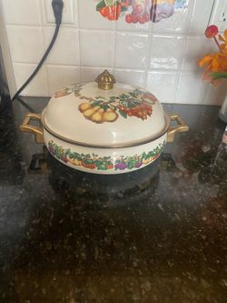 Vintage Enamel Casserole Dish with Lid