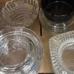 Box of ash trays 
