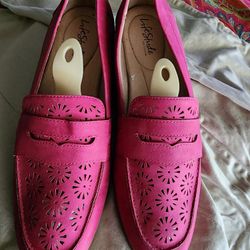 Life Stride Pink Suede Loafers Size 41/11 $15