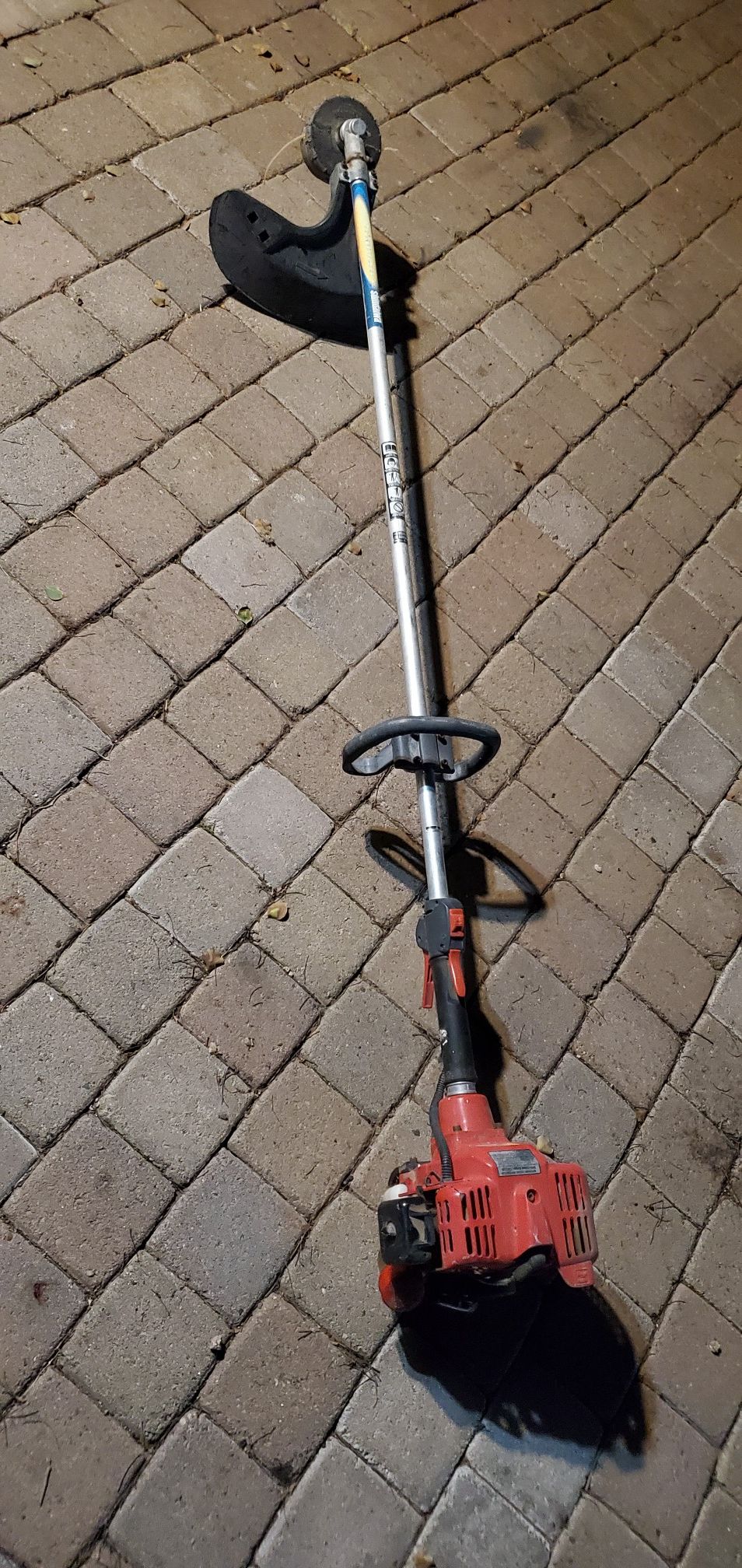 Shindaiwa T231 weed eater