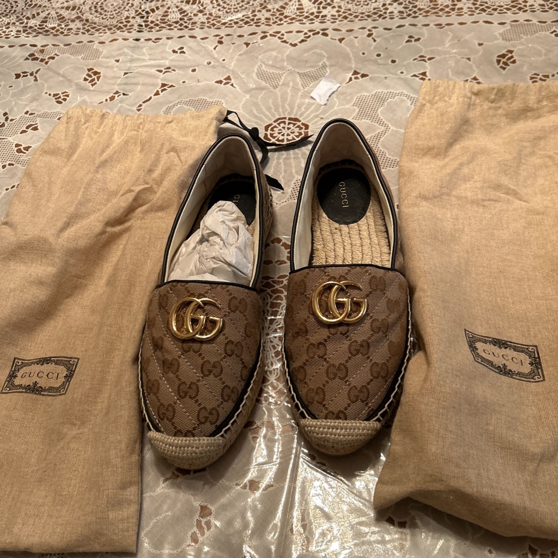 Gucci Shoes Size 8