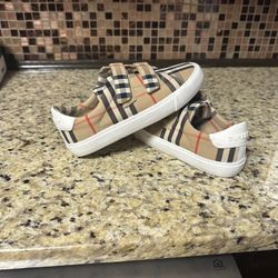 burberry  shoes
