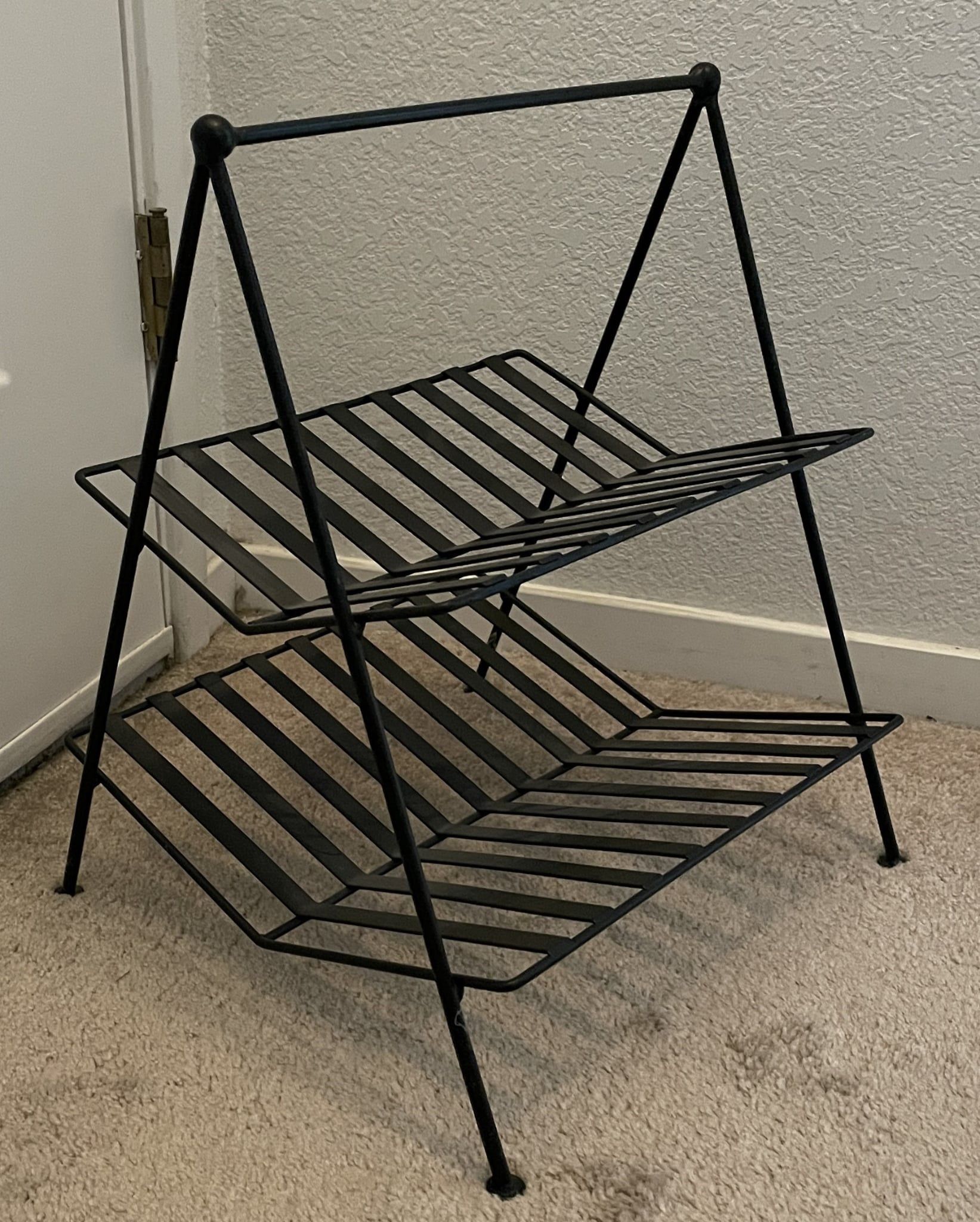 Metal Magazine Rack