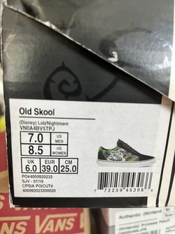 Disney Caleb, Old School Vans
