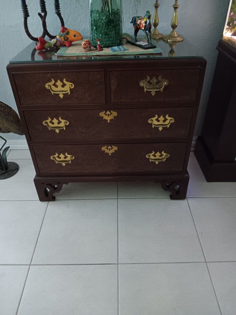 Antique 4 Drawer Dresser FREE FREE