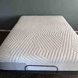 Casper Wave Hybrid Mattress (Queen) Like New / FREE Delivery