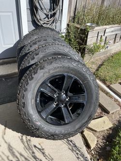 255/70r18 Jeep Sahara Wheels (set of 5)