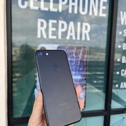 iPhone 7 Unlocked 64Gb Black Color 