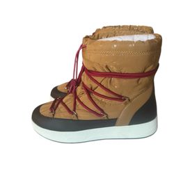 Jimmy Choo NWB Size 41 (size 11) Wanaka Camel and Black Winter Boots with Red Laces