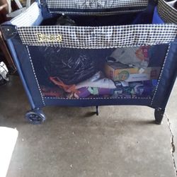 Playpen and High Chair 