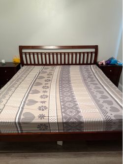 King bed frame free