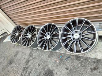 Mercedes AMG wheels size 18"