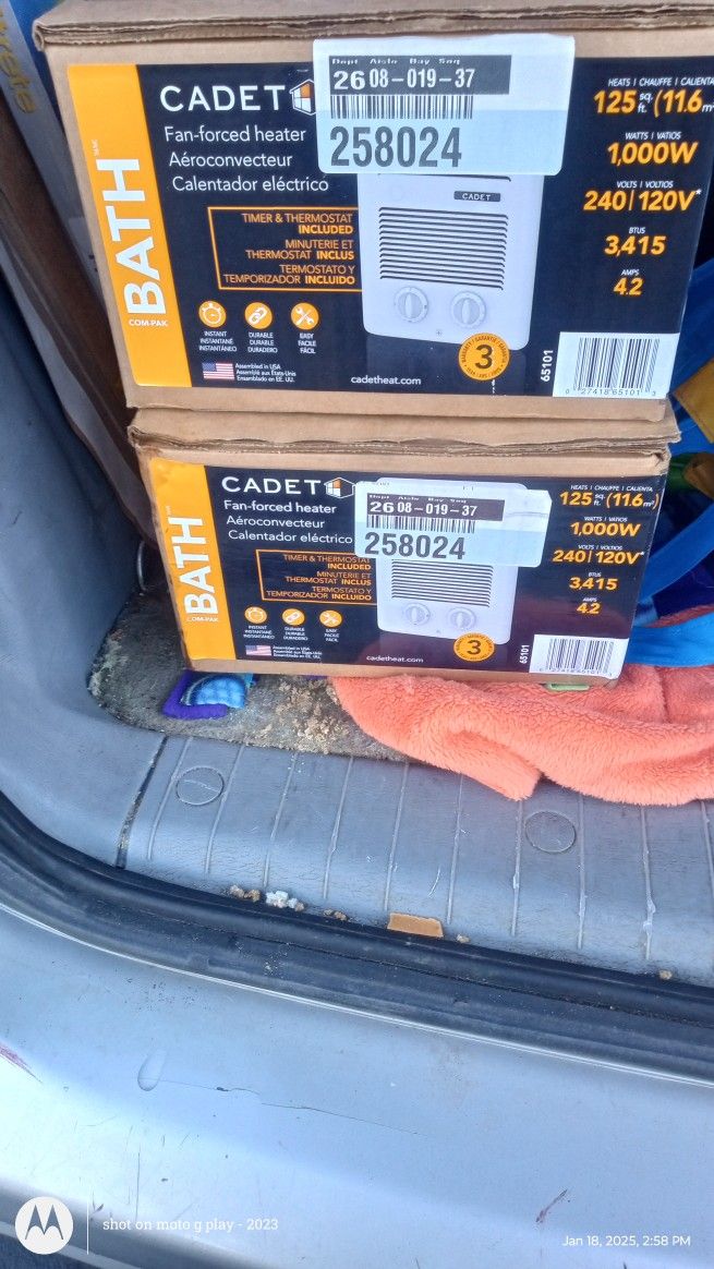 1000watt Cadet Bathroom