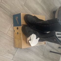 New Danner Boots  Size 9.5 Men