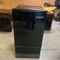 Kitchen Aid Ice Maker 