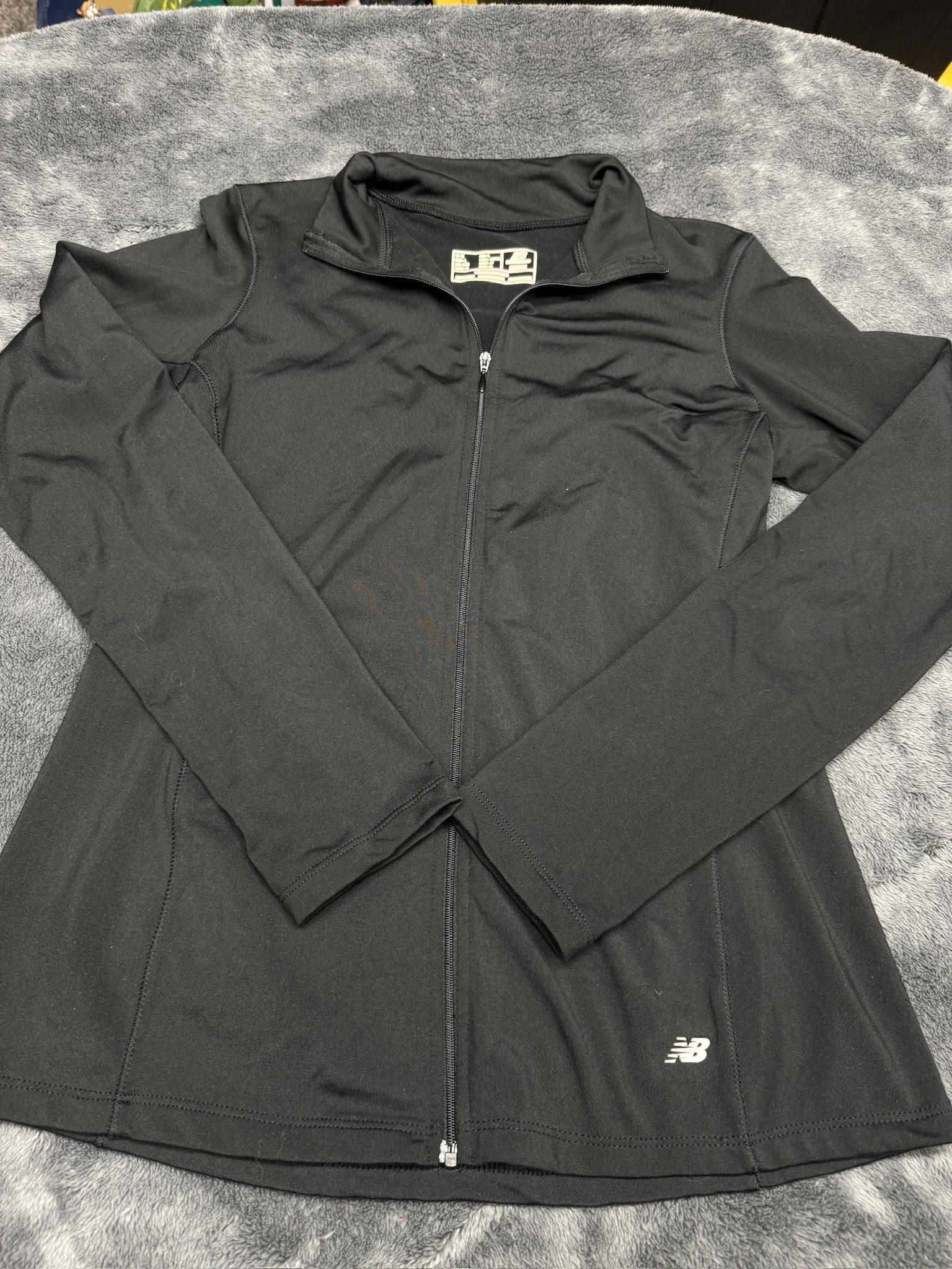 New Balance Women’s Medium, Black Dri Fit Jacket in good shape!