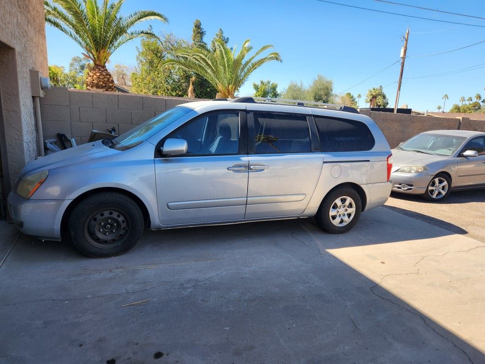 2008 KIA Sedona