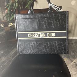 C.Dior BAG