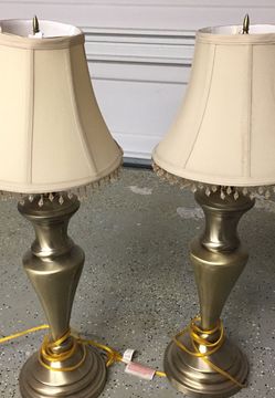 2 lamps