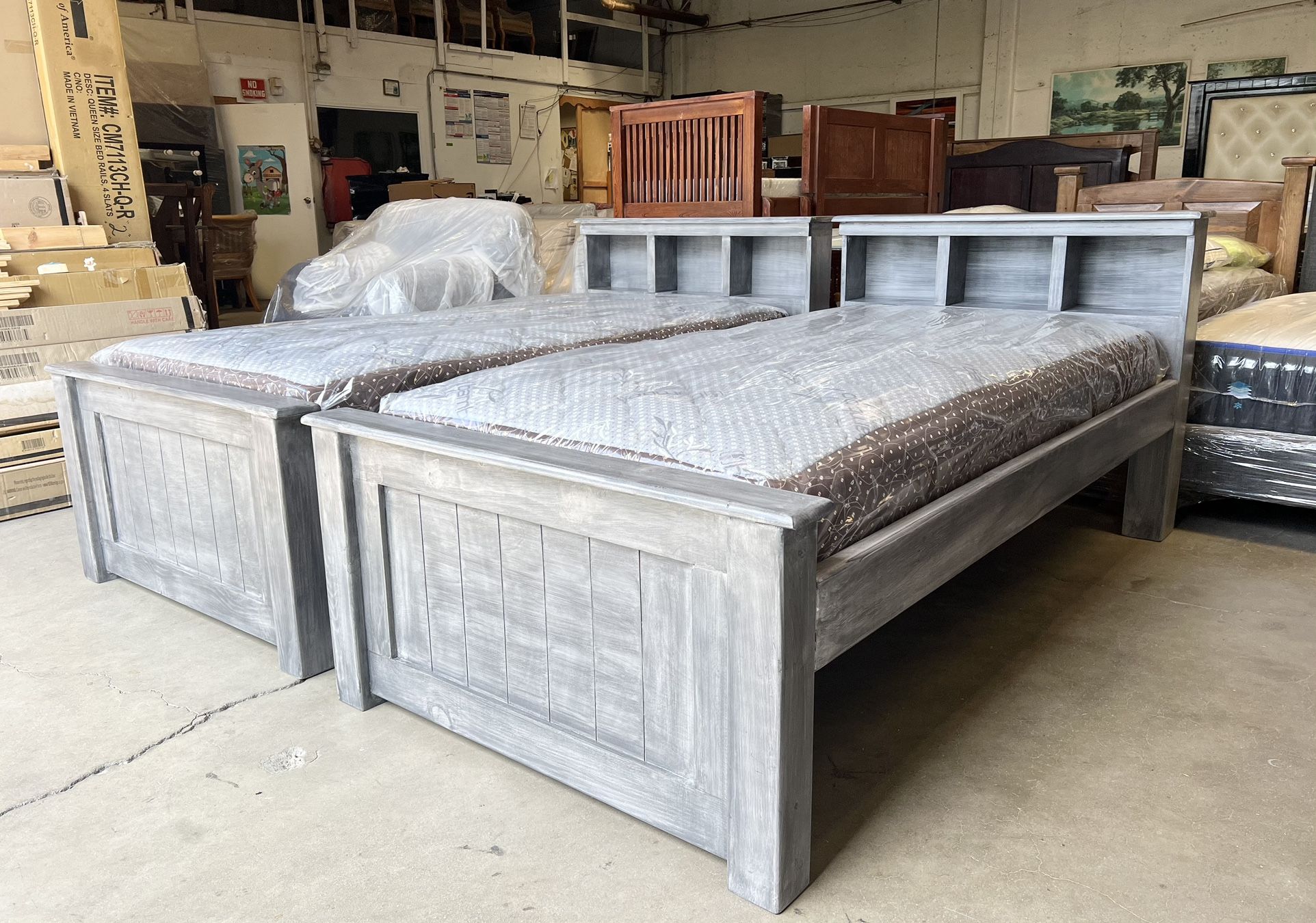 2 Twin Beds And 2 Mattresses
