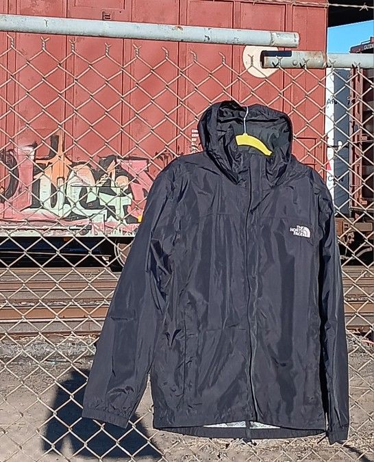 The North Face "Resolve" Mountain Jacket Nylon Hyvent T251 T651 AR9T