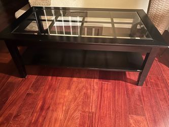 Coffee table w/ beveled glass