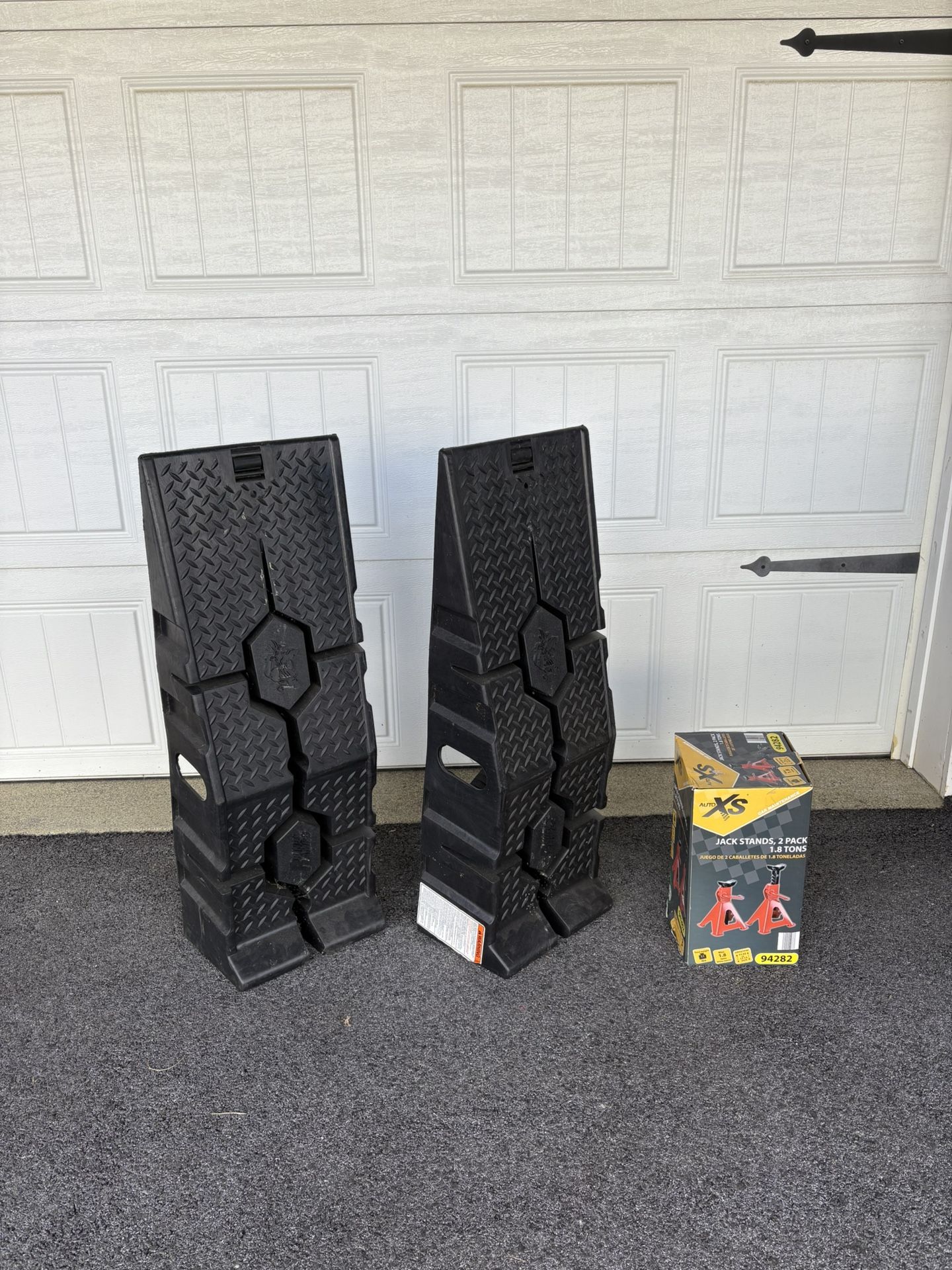 Rhino Ramps & Jack Stands 