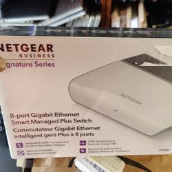 NETGEAR Business Series GS908E 8-Port Gigabit Ethernet Smart Managed Plus Switch - NEW Sealed 

8 Gigabit Ethernet ports: 
Smart Managed Plus: Provide