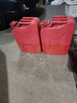 5 gallon gas cans