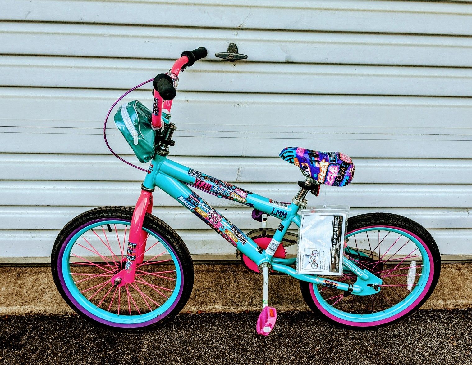 Brand New 18" Girls Smile Bike
