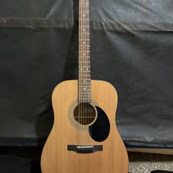 Jasmine S-35 Guitar