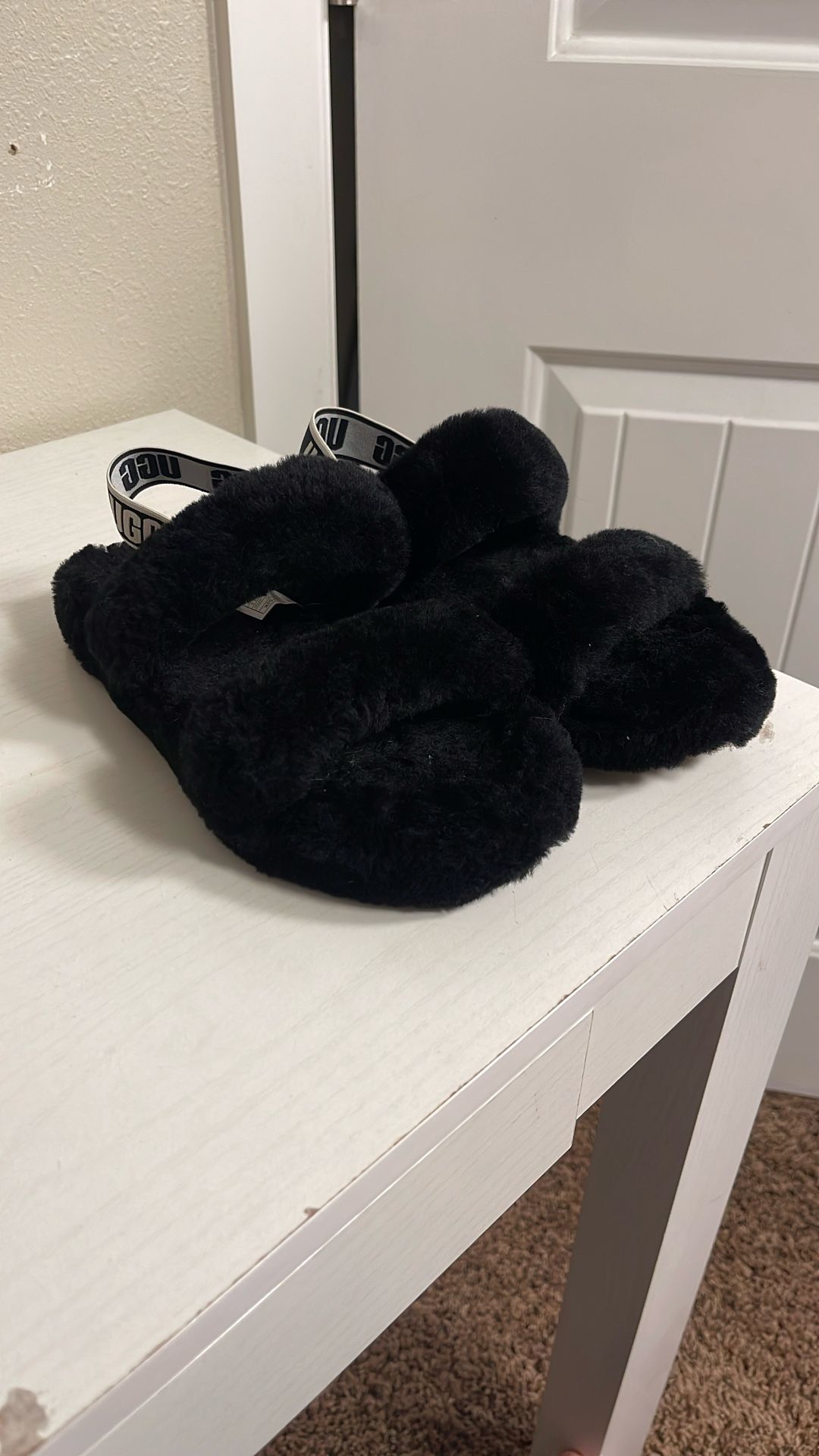 UGG Slides