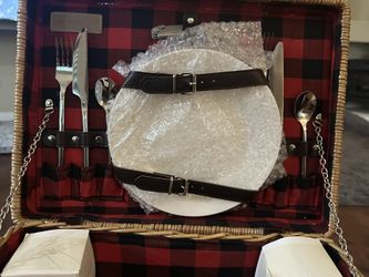 NEW Picnic basket