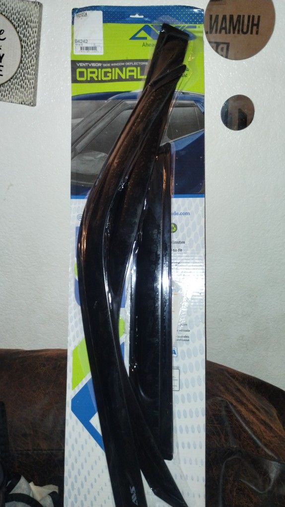 AVS AUTO VENT SHADE TOYOTA 4RUNNER (Windshield Visor, Rain Guard, Bug Deflector)