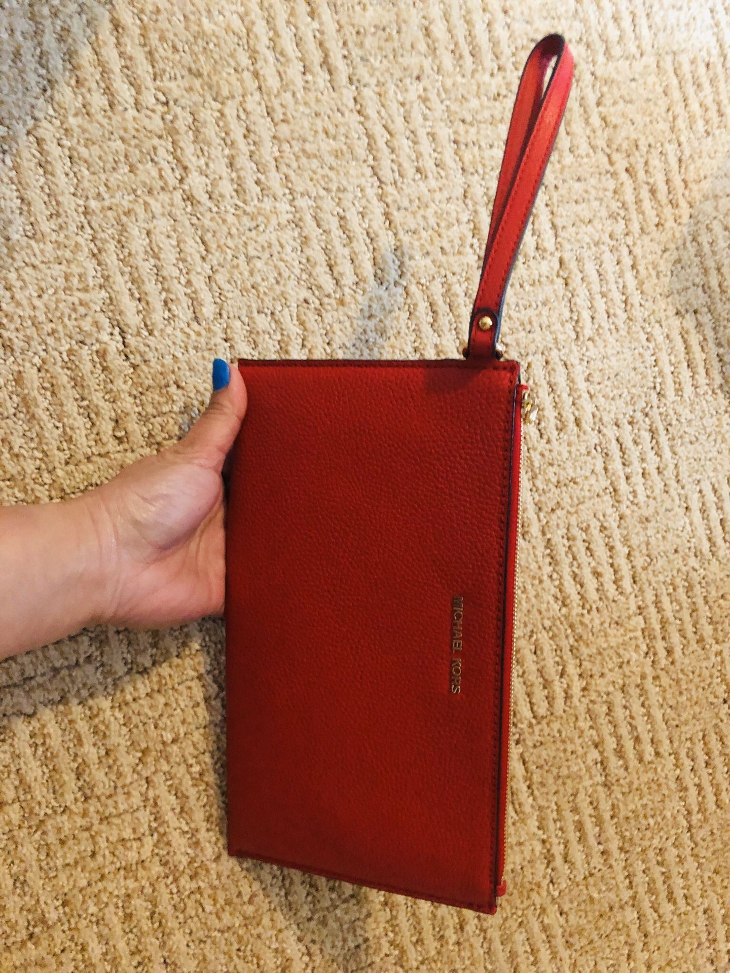 Michael Kors read wristlet/pouch