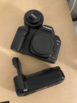 Canon 5d mark II Battery grip and 50mm lens