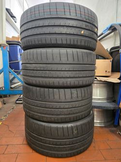 225/35R18 set of 4 tires