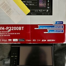 Pioneer AVH-P3200BT AM/FM/ DVD Bluetooth Touchscreen