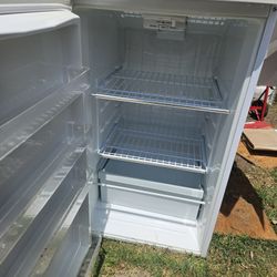 Refrigerator(works Great)