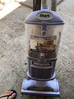 Shark navigator vacuum