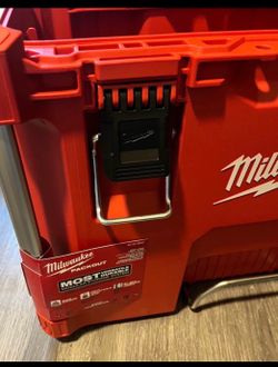 Milwaukee pack out tool box new