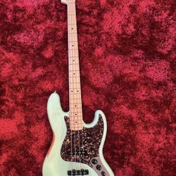 FENDER JAZZ BASS 2019