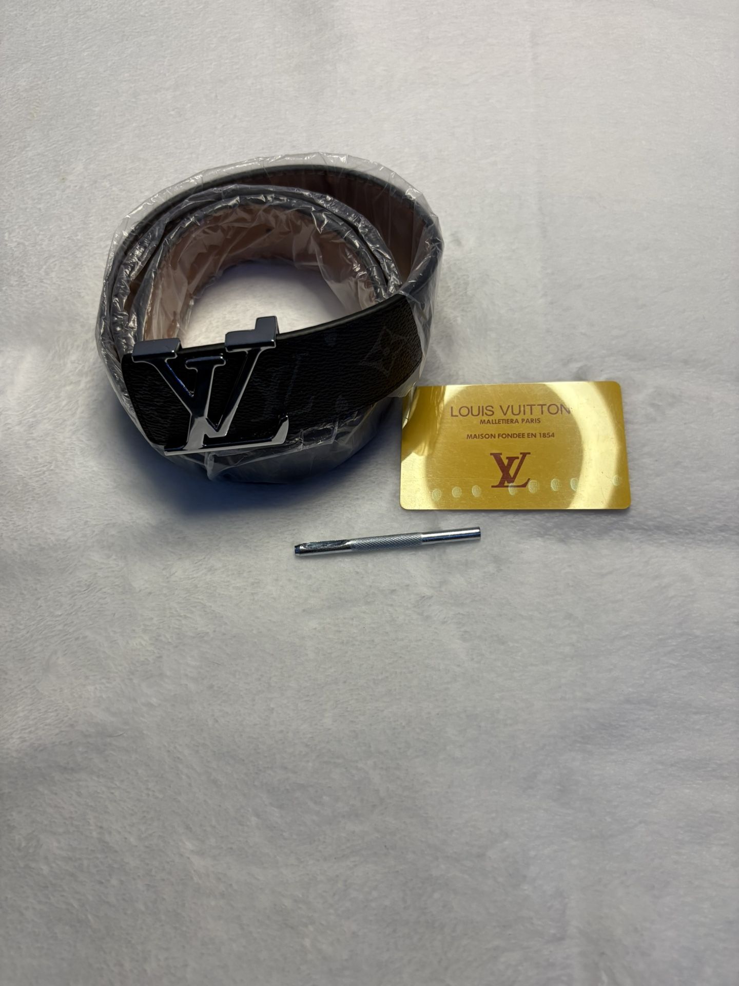 New Black Flower With Silver Buckle Louie Vuitton Belt Size 42