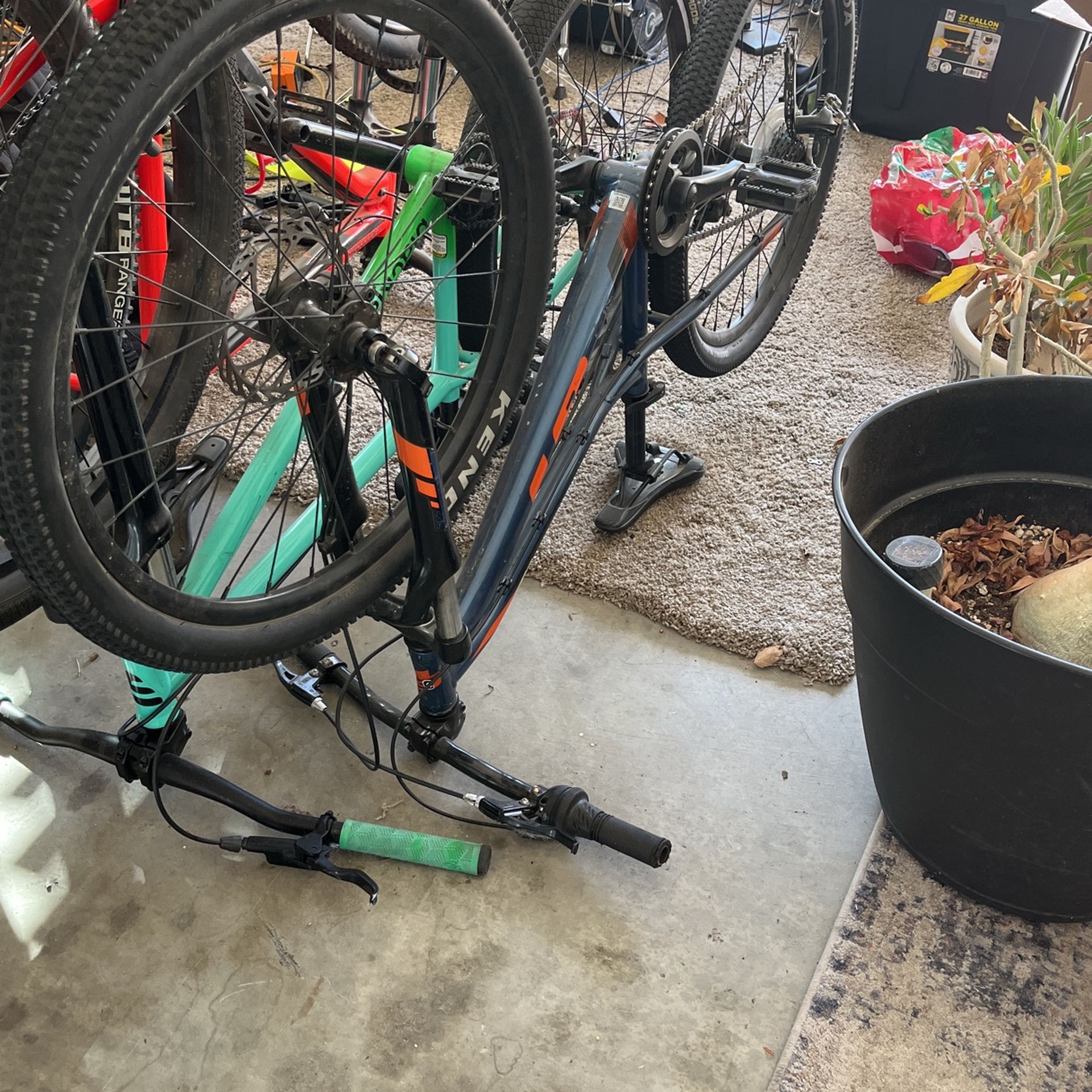 GT Mountain Bike
